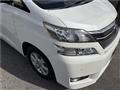 2013 Toyota Vellfire