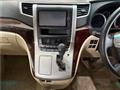 2013 Toyota Vellfire