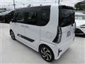 2022 Daihatsu Tanto