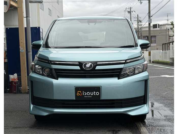 2016 Toyota Voxy