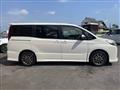 2014 Toyota Noah