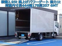 2009 Isuzu Elf Truck