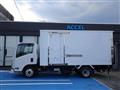 2021 Isuzu Elf Truck