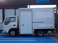 2020 Isuzu Elf Truck