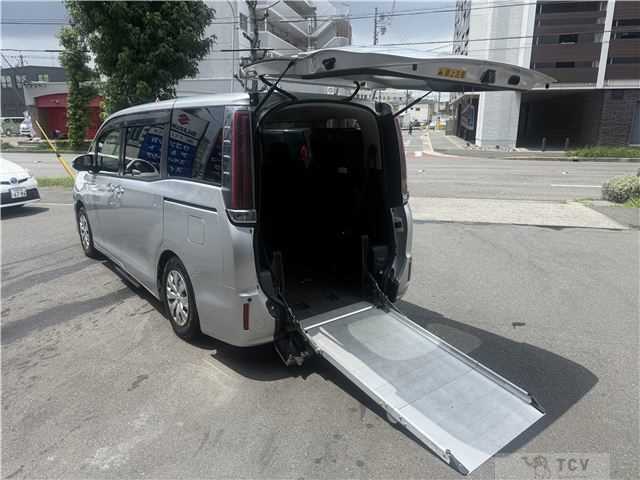 2019 Toyota Noah
