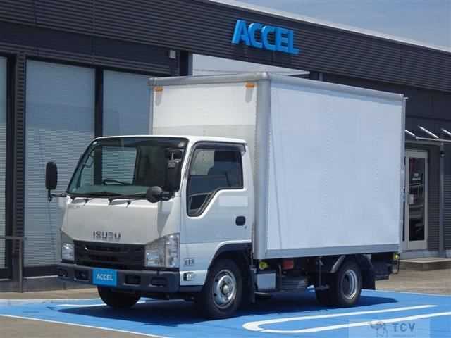 2016 Isuzu Elf Truck