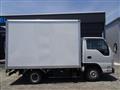 2016 Isuzu Elf Truck