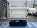 2013 Isuzu Elf Truck
