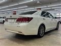 2014 Toyota Crown Majesta