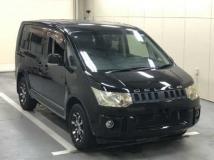 2012 Mitsubishi Delica D5