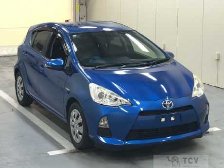 2013 Toyota AQUA