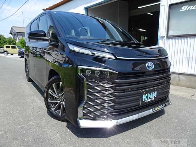 2023 Toyota Voxy