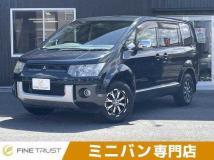 2012 Mitsubishi Delica D5