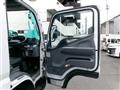 2015 Mitsubishi Canter