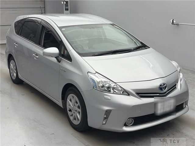 2014 Toyota PRIUS α