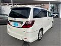 2011 Toyota Alphard G