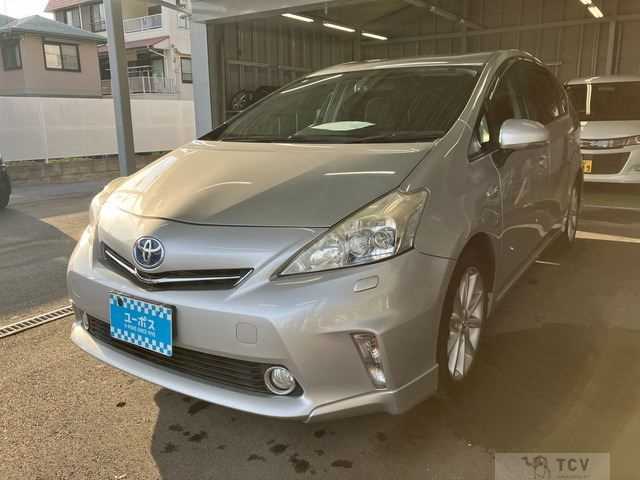 2011 Toyota PRIUS α