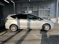 2011 Toyota PRIUS α