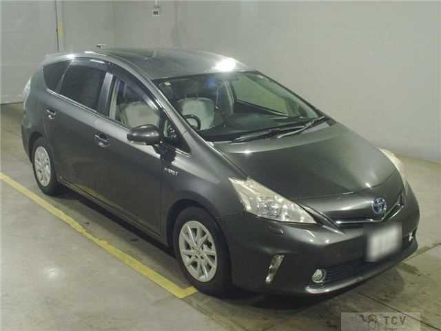 2012 Toyota PRIUS α