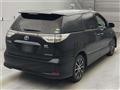 2013 Toyota Estima Hybrid