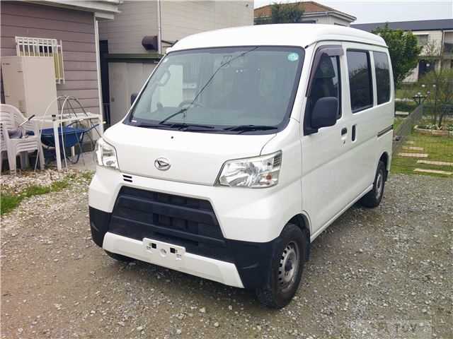 2018 Daihatsu Hijet Cargo