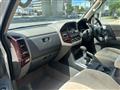 1999 Mitsubishi Pajero