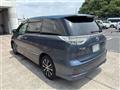 2013 Toyota Estima Hybrid