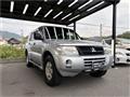 2004 Mitsubishi Pajero