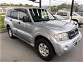 2004 Mitsubishi Pajero