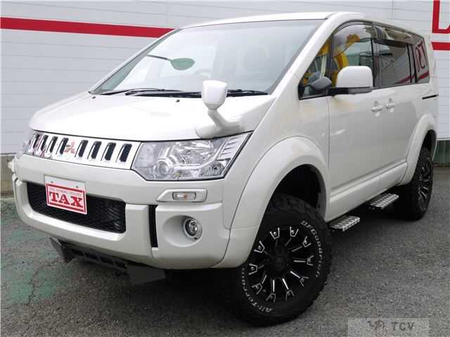 2016 Mitsubishi Delica D5