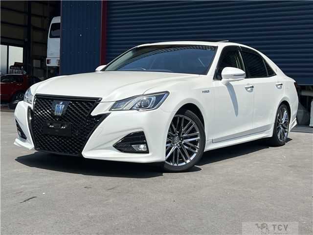 2015 Toyota Crown Hybrid