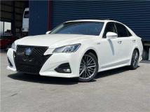 2015 Toyota Crown Hybrid