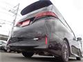 2024 Toyota Alphard Hybrid