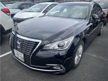 2016 Toyota Crown Hybrid
