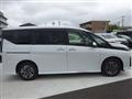2025 Nissan Serena