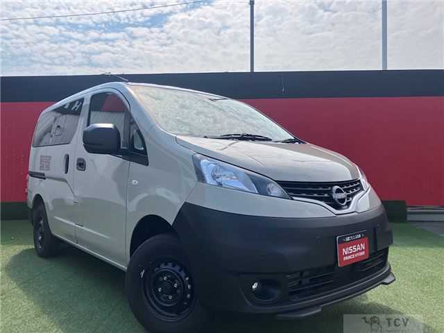 2025 Nissan NV200 VANETTE