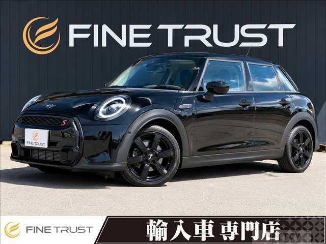 2022 BMW MINI