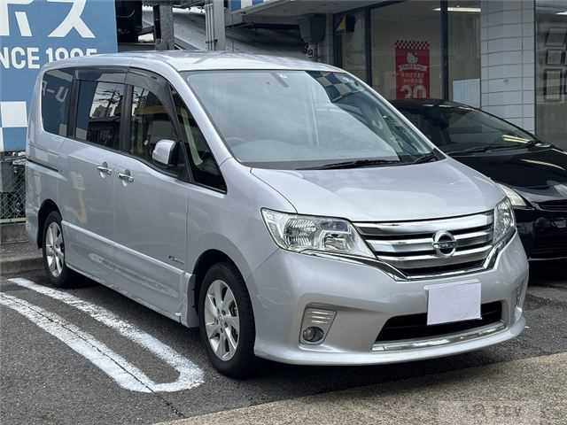 2013 Nissan Serena