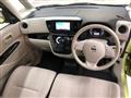 2017 Nissan ROOX