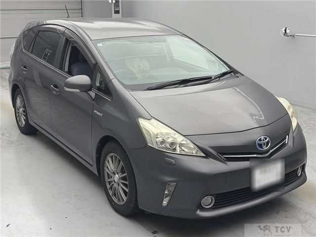 2014 Toyota PRIUS α