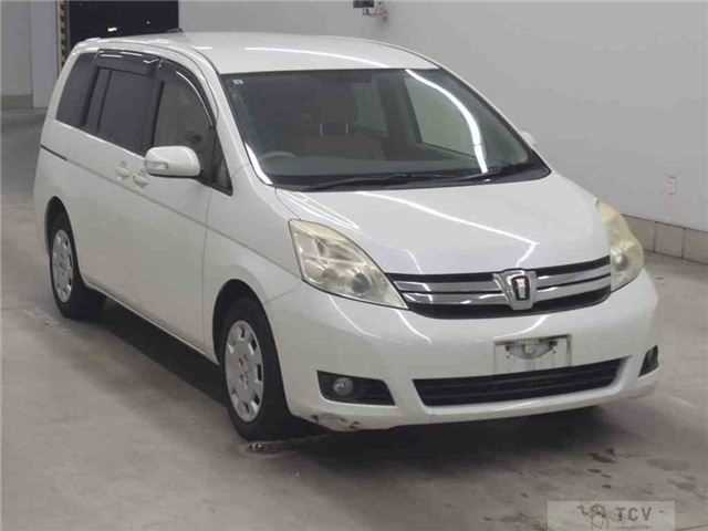 2013 Toyota Isis