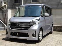 2015 Nissan ROOX
