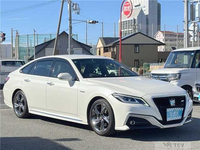 2018 Toyota Crown Hybrid