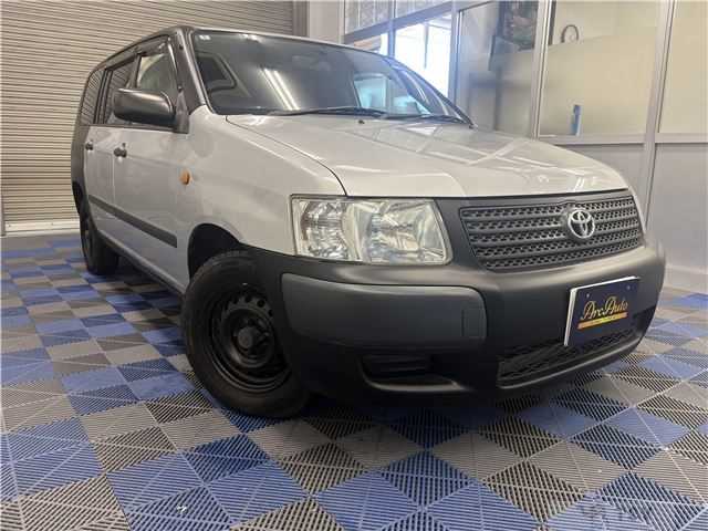 2012 Toyota Succeed Van