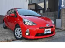 2013 Toyota AQUA