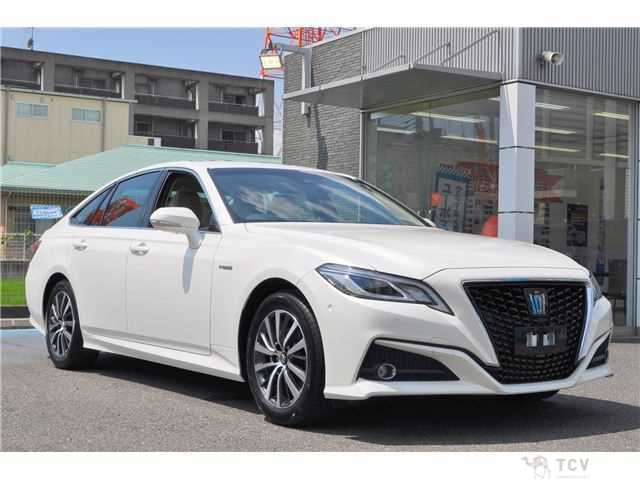2019 Toyota Crown Hybrid