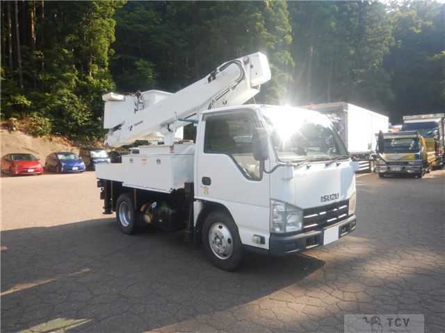 2013 Isuzu Elf Truck