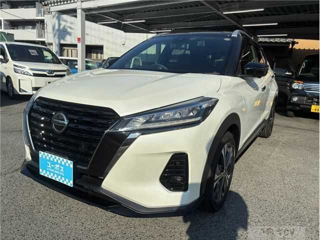 2023 Nissan KIX
