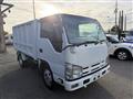 2014 Isuzu Elf Truck