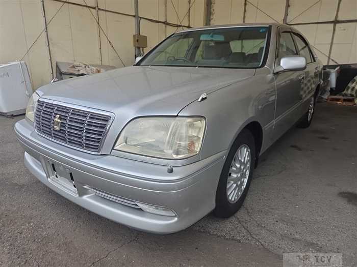 2000 Toyota Crown
